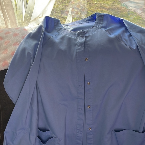 Womens L UA Scrub Jacket - Picture 4 of 5